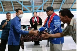 Nostalgia di Desa Kuta Mbaru-Karo JR Saragih Sumbang Renovasi Lods Rp500 Juta dan Ambulans