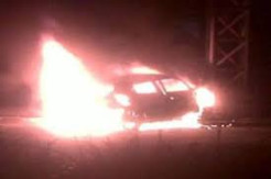 Detik-detik Mobil Terbakar di Jalan By Pass Ngurah Rai Diduga Korsleting Kabel Audio