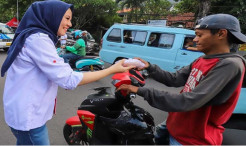 DPD Partai Perindo Bulukumba Berbagi 1.000 Paket Makanan kepada Pengguna Jalan