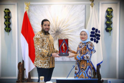 Menaker Apresiasi Penempatan 133 Perawat RI ke Singapura