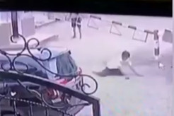 Ngeri! Satpam Perumahan di Palembang Diserang Orang Tak Dikenal hingga Bersimbah Darah