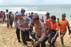 3 Siswa SMP 7 Mojokerto yang Terseret Ombak di Pantai Drini Ditemukan Meninggal