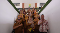 Wujudkan Kepedulian Pendidikan, 15 Komputer Disalurkan ke Sekolah Dasar di Karawang