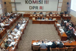 Tok! Komisi III DPR dan Pemerintah Sepakat Bawa RUU Polri ke Rapat Paripurna