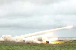 Pertama Kalinya, Taiwan Tembakkan Puluhan Rudal HIMARS Amerika ke Arah China