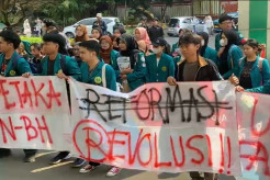 Aliansi UNJ Melawan Gelar Aksi dan Long March