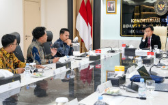 Yusril Dialog dengan BEM SI, Janji Sampaikan 5 Tuntutan ke Presiden