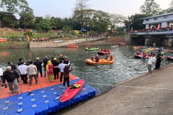 Sambut HUT Jakarta, Ratusan Sispala Ikuti Lomba Dayung di BKT Jaktim
