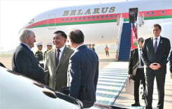 Hari Ini Prabowo Bertemu Presiden Belarus Lukashenko di Istana Merdeka