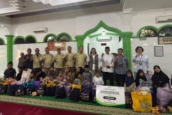 Berbagi Kebahagiaan, Komunitas Pajero One Santuni Puluhan Anak Yatim