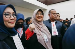 Hadapi Sidang Ijazah Jokowi, Dokter Tifa Galang Dana lewat Jual Buku