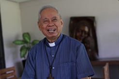 Kardinal Orlando Quevedo Dianugerahi Harmony in Diversity Award Perdana