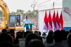 Bahlil Pastikan Warga Terdampak Proyek Blok Masela Bakal Dapat Ganti Untung