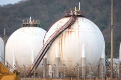 Pemerintah Bebaskan Bea Masuk Impor Komponen Pesawat dan LPG Petrokimia