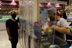 AEON Supermarket Tangsel Terapakan Tatanan Normal Baru