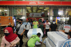 Hampir Tiga Bulan Tutup, Pasar Tanah Abang Kembali Beroperasi