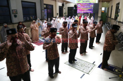 Wali Murid Meninggal Akibat Covid-19, SD Muhlas Gelar Salat Ghoib