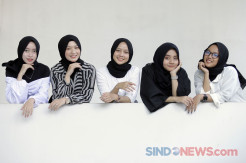 Potret Cantik nan Imut Grup Vokal Putih Abu-Abu