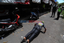 Tak Pakai Masker, Pelanggar Dihukum Push Up dan KTP Disita