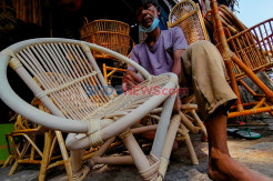 Pedagang Rotan Keluhkan Penurunan Omset Saat Masa Pandemi