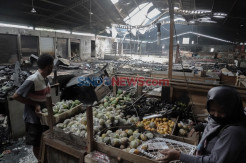 Kebakaran Pasar Wage Purwokerto Hanguskan Kios dan Lapak Pedagang