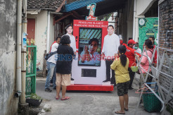 Gibran Blusukan Virtual Saat Kampanye di Perkampungan Solo