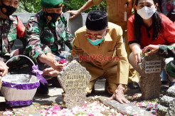 Ziarah di Makam Penyiar Berita Morse Proklamasi Kemerdekaan RI