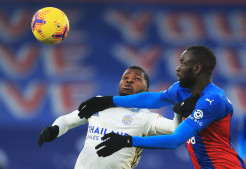 Ditahan Imbang Crystal Palace, Leicester City Naik ke Peringkat Dua