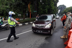Hari Pertama Ganjil Genap Bogor, Puluhan Mobil Terjaring Razia di Jalan Raya Pajajaran