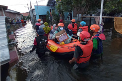 Relawan MRI-ACT Jateng Berjibaku Menembus Wilayah Terparah Banjir Semarang