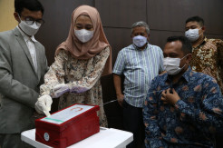 Melalui Bau Keringat Ketiak, Alat Ini Bisa Deteksi Covid-19 Hanya dalam 2 Menit