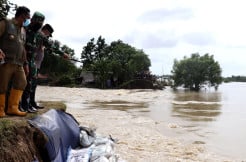 Bupati Eka Supria Atmaja Tinjau Sejumlah Titik Banjir di Kabupaten Bekasi