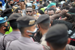 Langgar Prokes, Polisi...