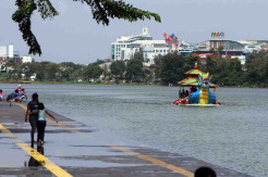 Habiskan Liburan Isra Miraj, Warga Pilih Berekreasi di Danau Sunter