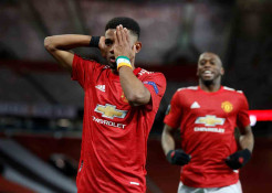 Babak 16 Besar Liga Eropa : Manchester United Tahan Imbang AC Milan 1-1