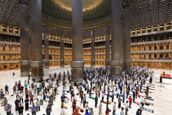 Masjid Istiqlal Gelar Salat Tarawih Pertama di Tengah Pandemi Covid-19