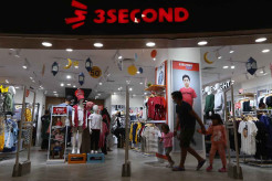 Industri Fashion Bergeliat, 3Second Store di Royal Plaza Surabaya kini Lebih Luas dan Lebih Nyaman