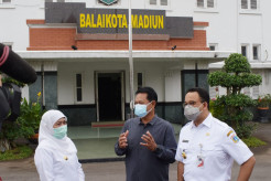 Sambangi Khofifah di Madiun, Anies Baswedan Bahas Ketahanan Pangan