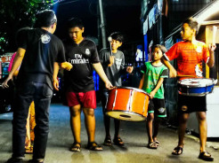Tradisi Membangunkan Warga untuk Sahur di Jakarta