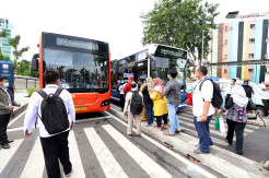 Stasiun Tanah Abang Ditutup, Pemprov DKI Siapkan Bus Gratis untuk Pengguna KRL