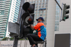 Perbaikan Lampu Lalu Lintas di Kawasan Bundaran HI