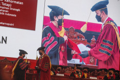 Potret Megawati Soekarnoputri Raih Gelar Profesor Kehormatan Unhan