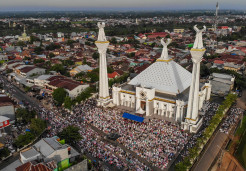 Menakjubkan, Begini Potret Udara Suasana Shalat Idul Adha 1442 H di Masjid Syekh Yusuf Gowa