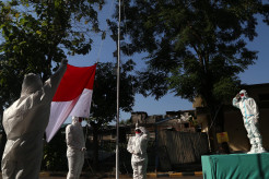 Semangat Pasien Covid-19 Ikuti Pengibaran Sang Saka Merah Putih