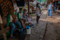 Upaya Vaksinasi Covid-19 Warga Suku Baduy