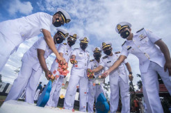 Ziarah Taman Makam Pahlawan Jelang HUT TNI AL