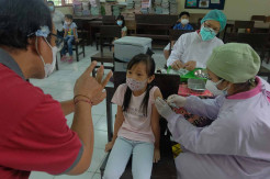 Puluhan Ribu Siswa SD di Denpasar Diimunisasi Campak Rubella