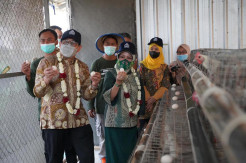 Menteri Halim Iskandar Kunjungi Edupark Semen Gresik di Rembang