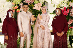 Bikin Baper, Yuk Intip Momen Romantis Prosesi Lamaran Ria Ricis dan Teuku Ryan