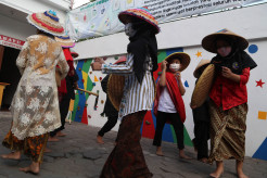 Pelajar Surabaya Suguhkan Drama Ritual Petani di Hari Tani Nasional 2021